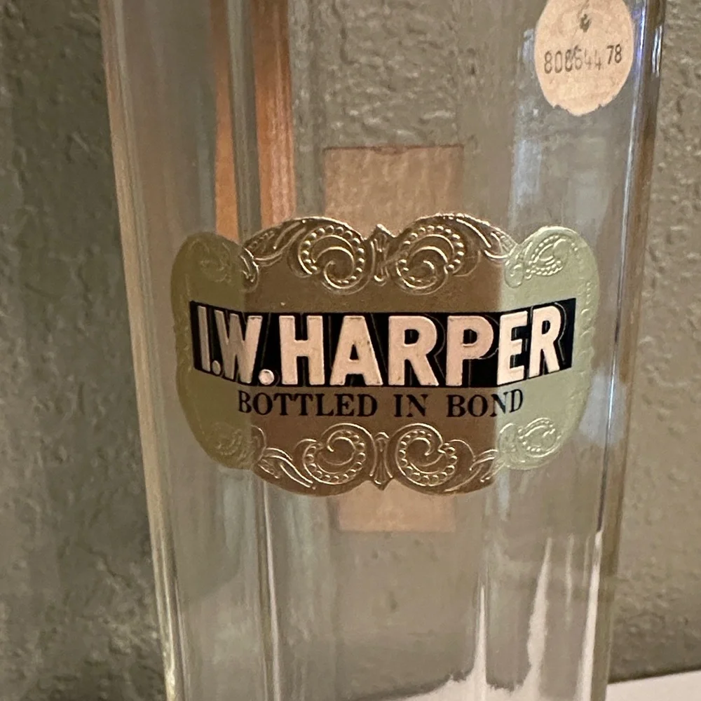 1950’s I.W. Harper Kentucky Bourbon Whiskey Octagonal Shaker Bottle W/All Labels